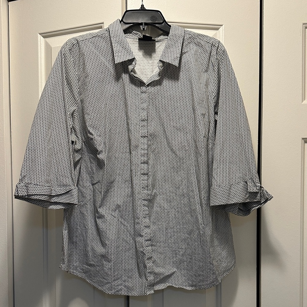 Liz Claiborne Men's Monochrome Button Down Shirt